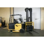 Thumbnail of http://A%20drexel%20sl40%20forklift%20inside%20of%20a%20warehouse